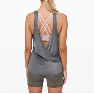 H. Lululemon Reenergized 2-in-1 Tank Solar Grey/Muse